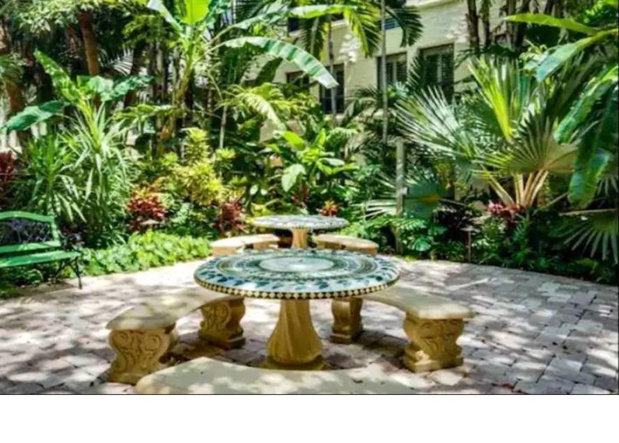 Romantic Studio In The Heart Of Palm Beach - Free Valet Service Kültér fotó